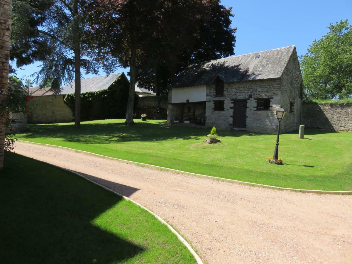 Clécy Le Manoir De Placy - Chambres D'Hotes מראה חיצוני תמונה
