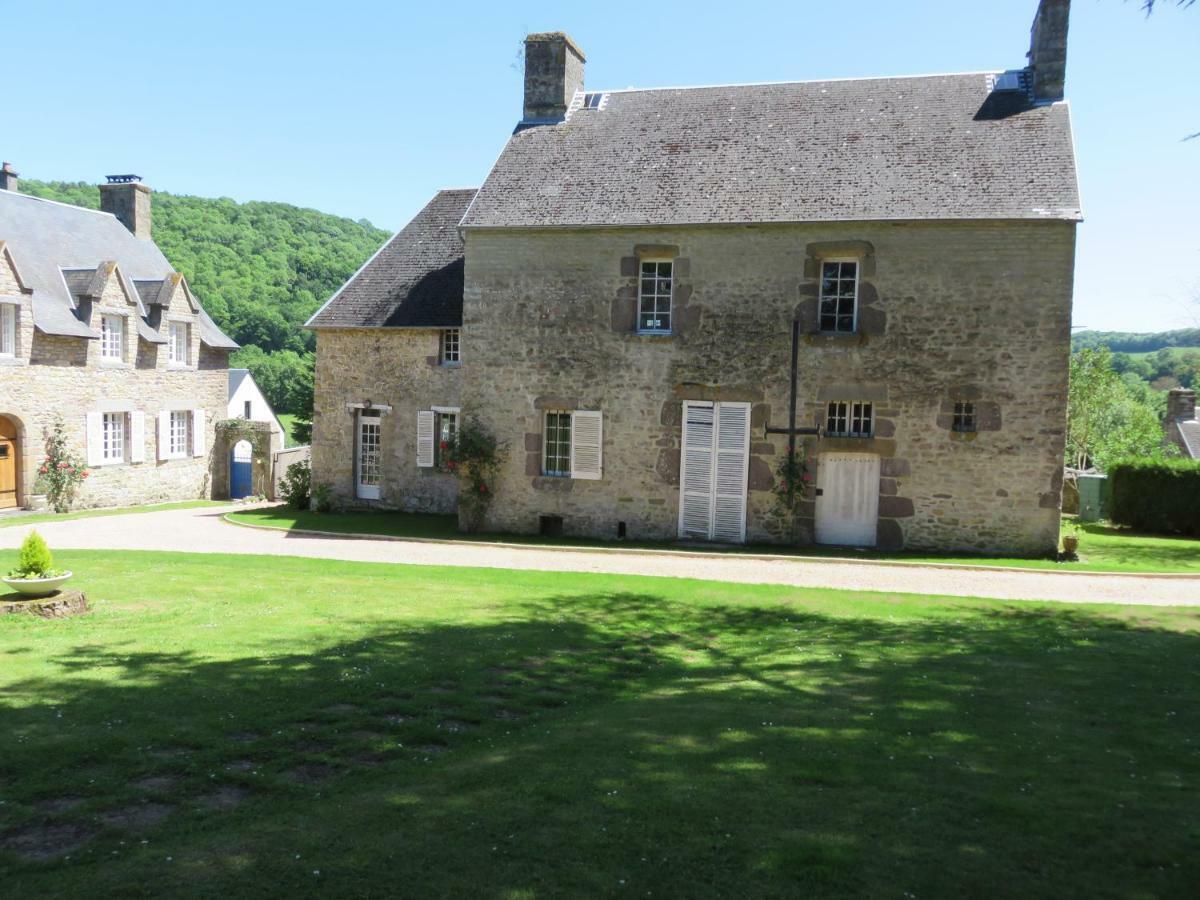 Clécy Le Manoir De Placy - Chambres D'Hotes מראה חיצוני תמונה