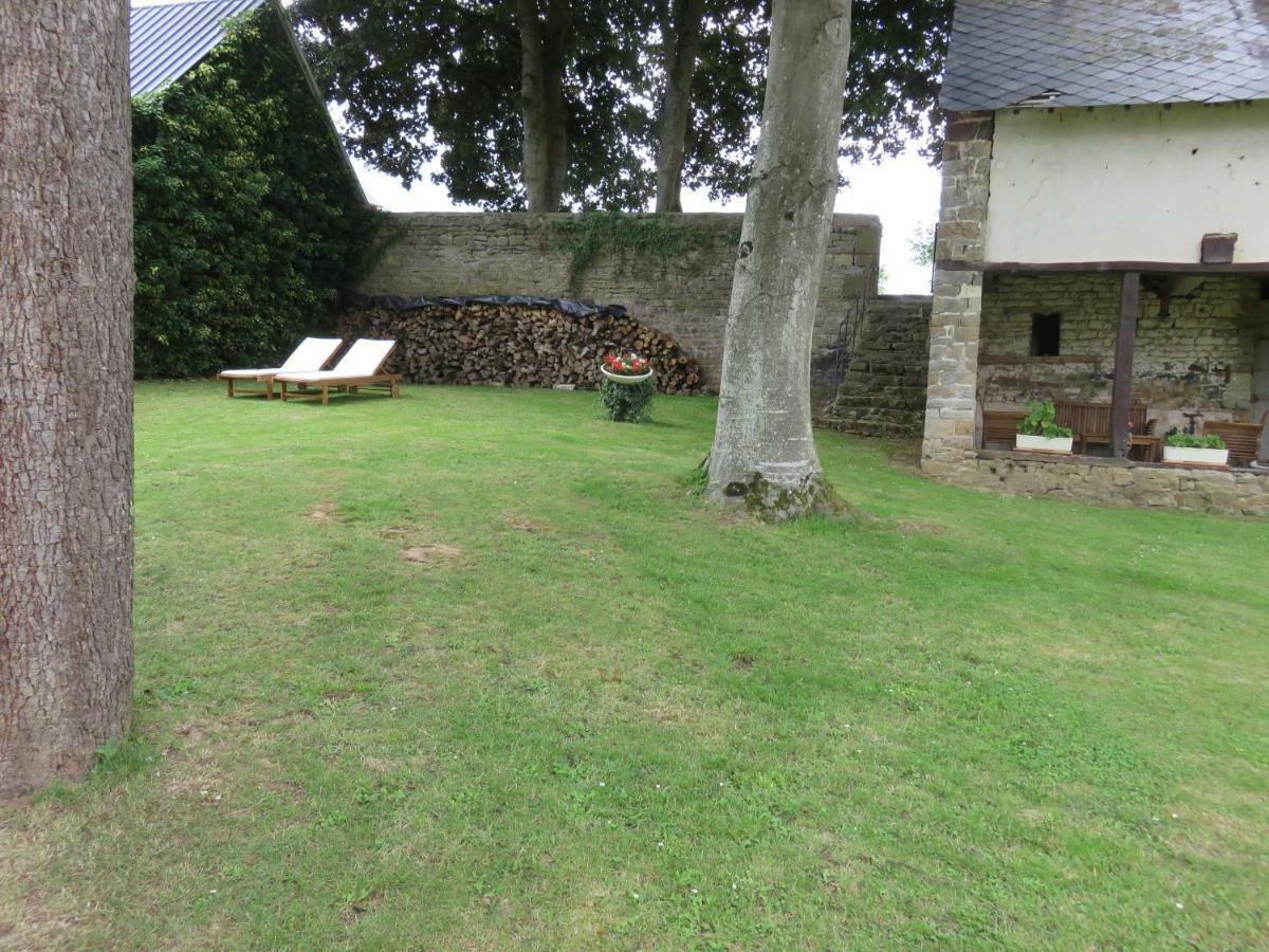 Clécy Le Manoir De Placy - Chambres D'Hotes מראה חיצוני תמונה